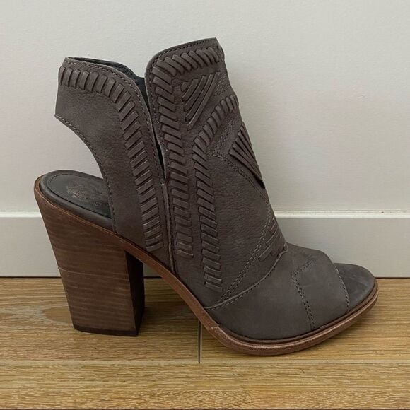 VINCE Camuto-Karinta Open Toe Bootie (8.5) - Picture 2 of 12